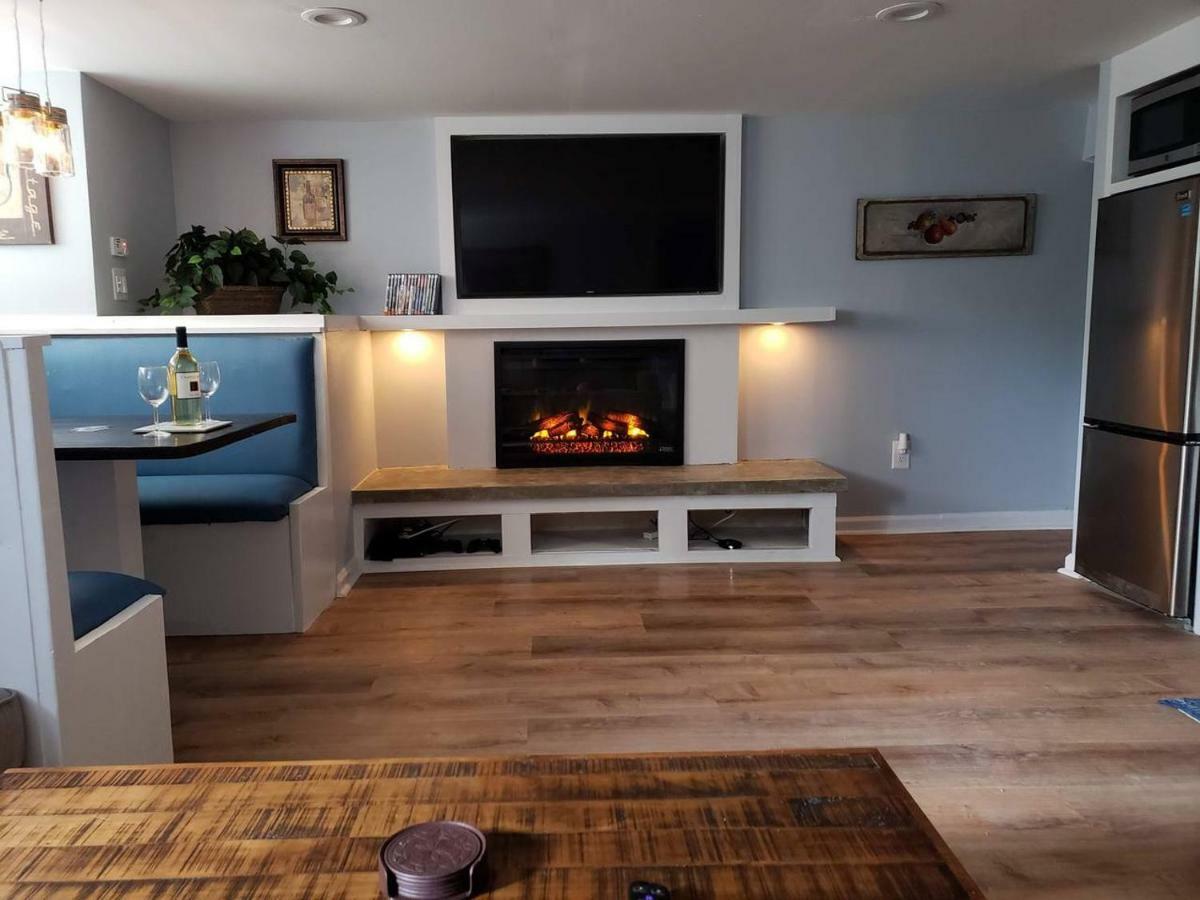 Luxury 2 Bedroom Apartment W/ Free Parking Washington Exterior photo