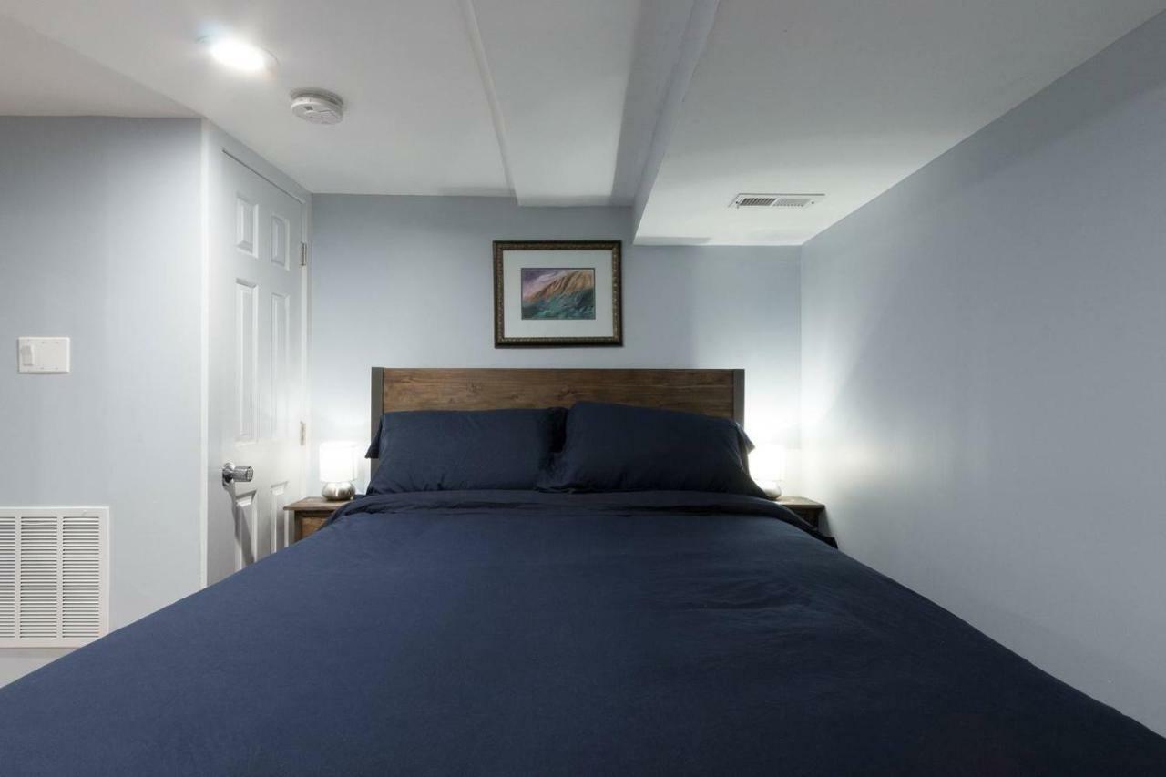 Luxury 2 Bedroom Apartment W/ Free Parking Washington Exterior photo
