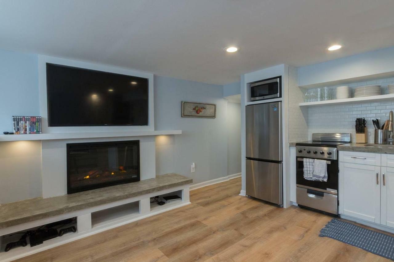 Luxury 2 Bedroom Apartment W/ Free Parking Washington Exterior photo
